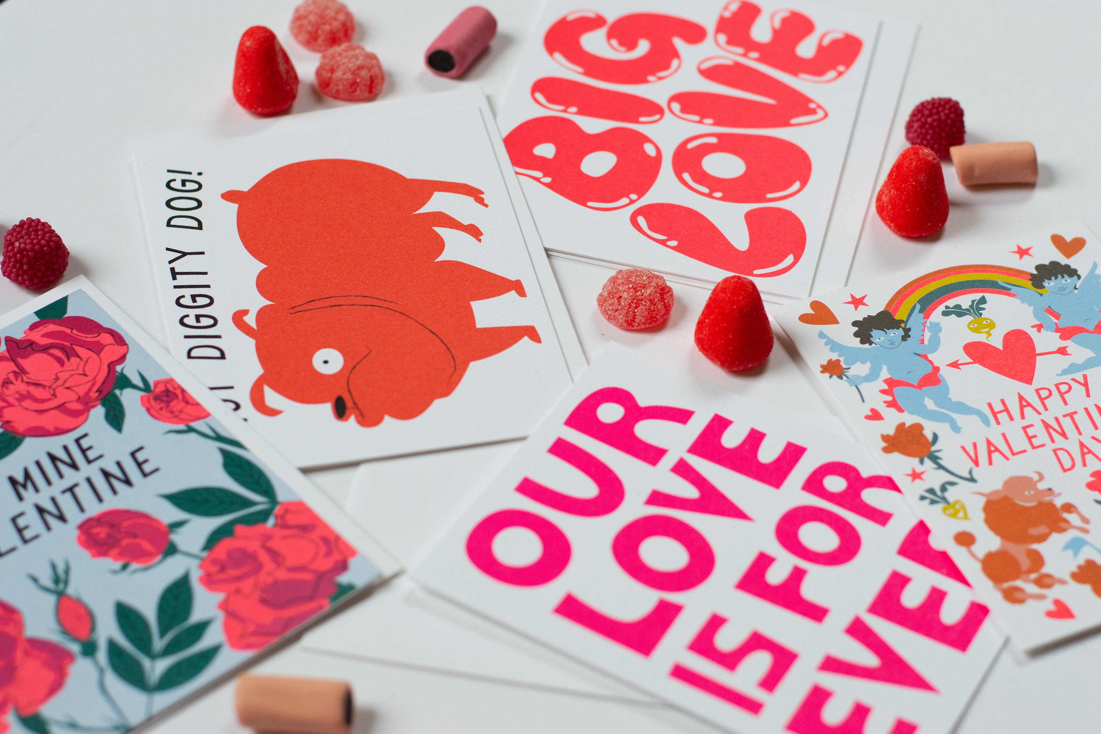5 note cards beautiful neon pink roses and a valentines greeting our love is forever hot diggity dog big love Happy Valentines Day