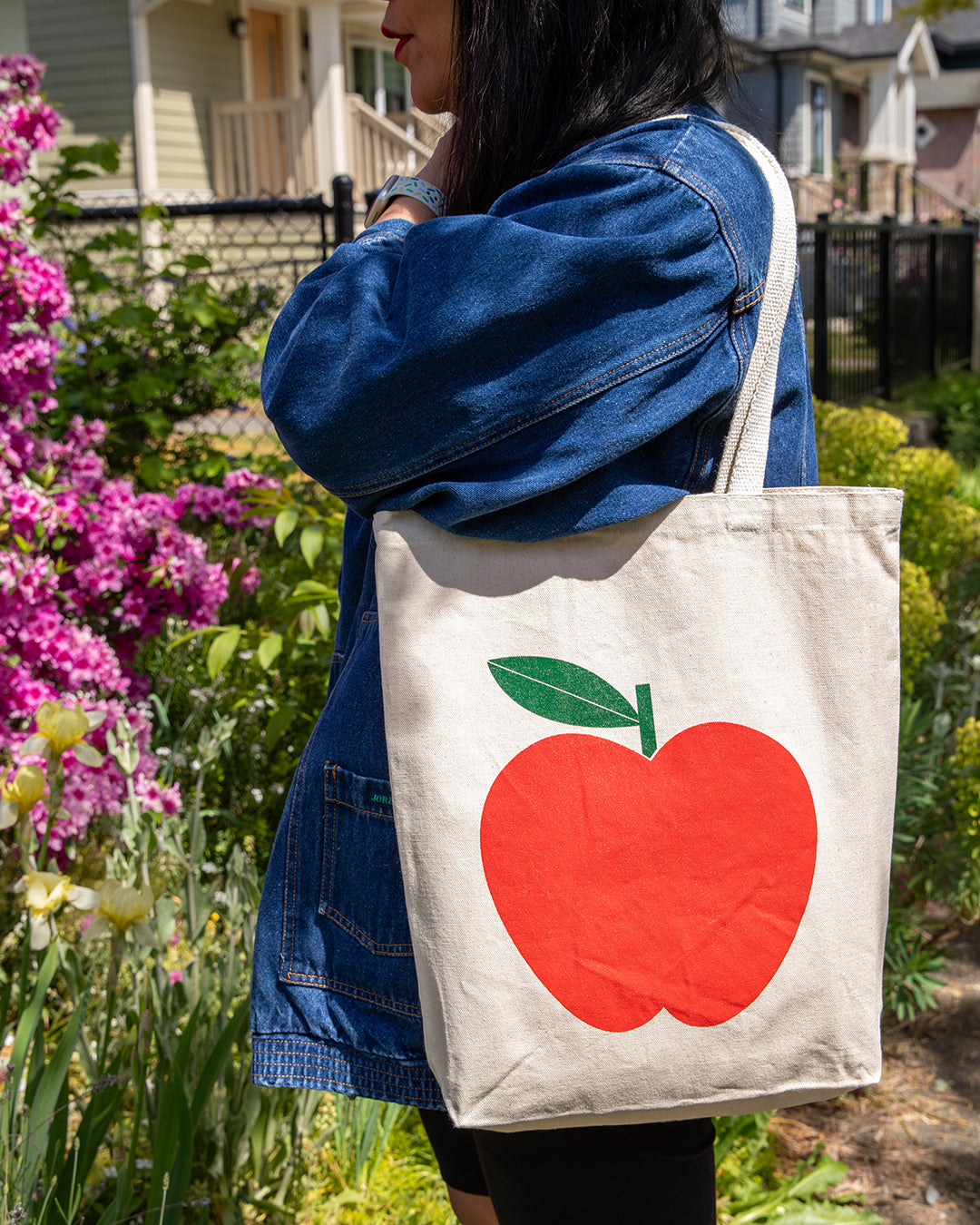 Red Apple Tote Bag